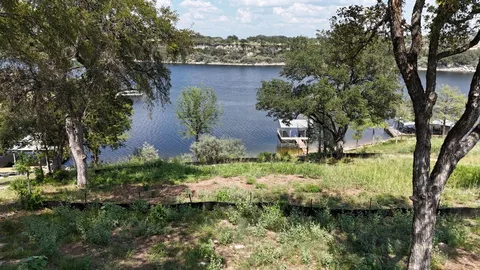 $1,395,000 | 1013 Lakeshore Drive, Spicewood, TX 78669
