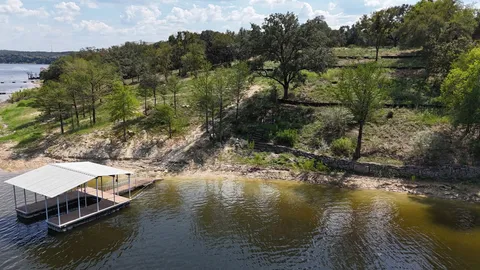 $1,395,000 | 1013 Lakeshore Drive, Spicewood, TX 78669