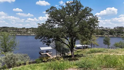 $1,395,000 | 1013 Lakeshore Drive, Spicewood, TX 78669
