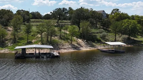 $1,395,000 | 1013 Lakeshore Drive, Spicewood, TX 78669