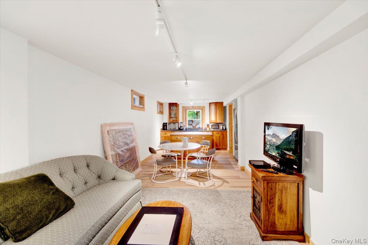161 Goldens Bridge Road Katonah, NY 10536 - Photo 34 of 39 Gallery Image 34