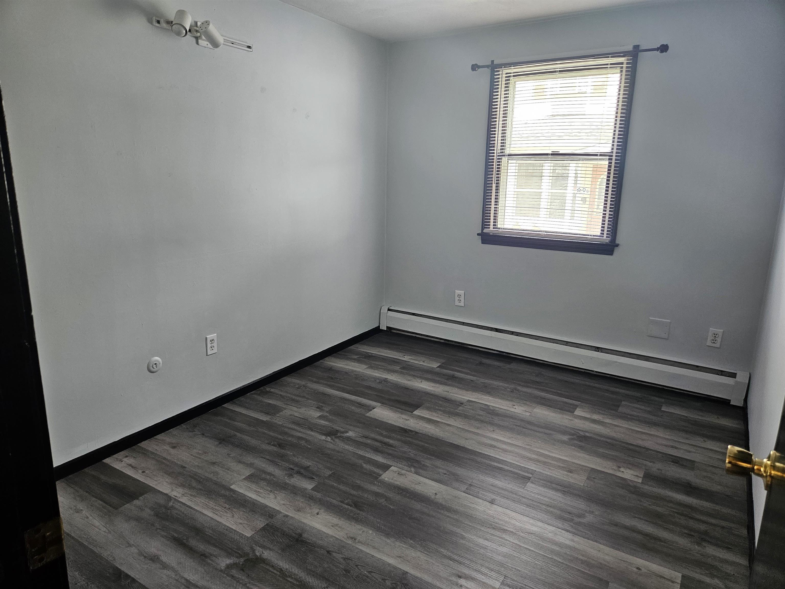 82 Cumberland Street, Unit 1 Manchester, NH 03102 - Photo 8 of 14