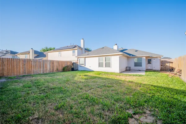 $2,300 | 7246 Wimberly Oaks Lane, Richmond, TX 77407