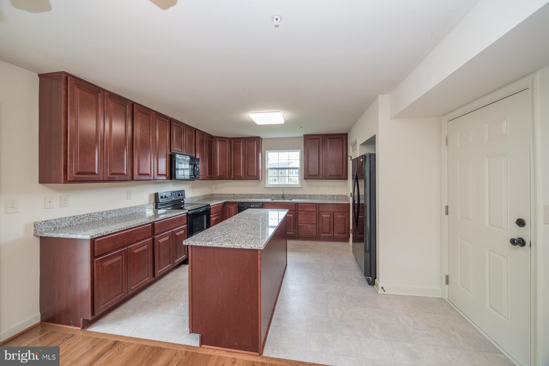 1011 Wampler Road Baltimore, MD 21220 - Photo 9 of 30 Kitchen