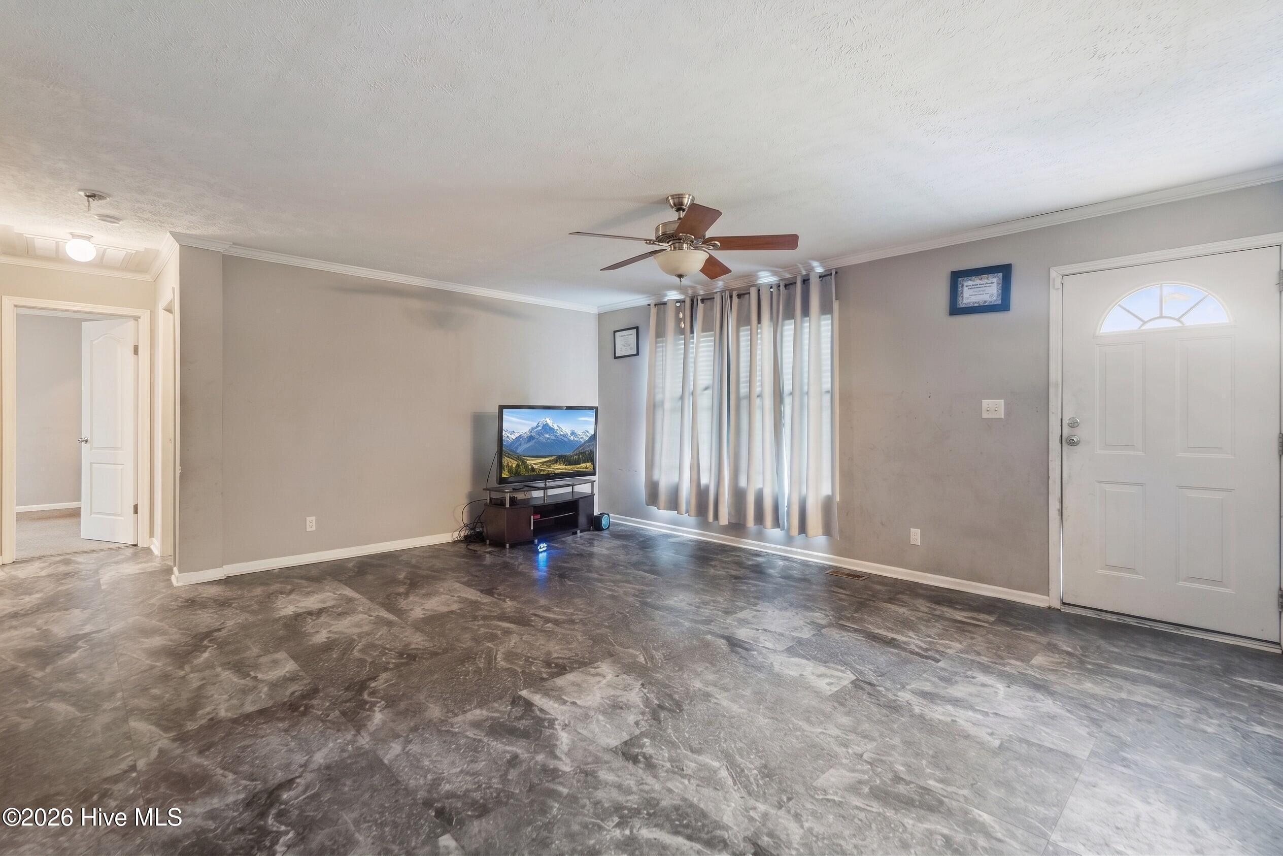 394 Pineridge Road Roanoke Rapids, NC 27870 - Photo 2 of 24
