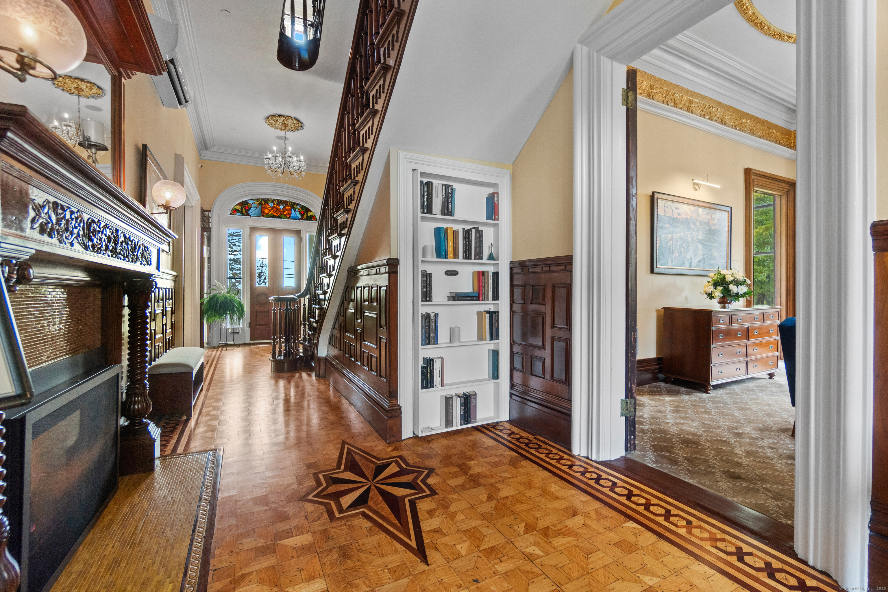 15 Elm Street Groton, CT 06340 - Photo 2 of 40