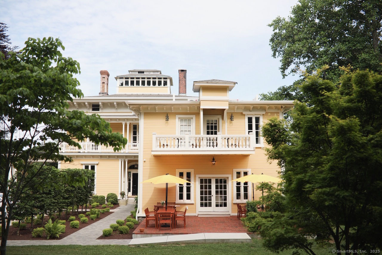 15 Elm Street Groton, CT 06340 - Photo 5 of 40