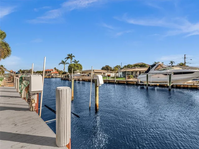 $6,950 | 440 Southeast 8th Avenue, Pompano Beach, FL 33060