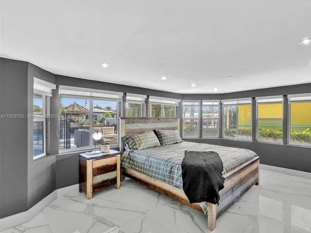 $6,950 | 440 Southeast 8th Avenue, Pompano Beach, FL 33060