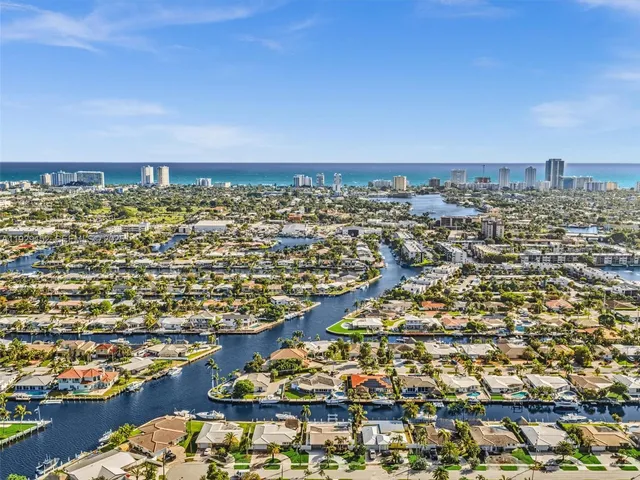 $6,950 | 440 Southeast 8th Avenue, Pompano Beach, FL 33060