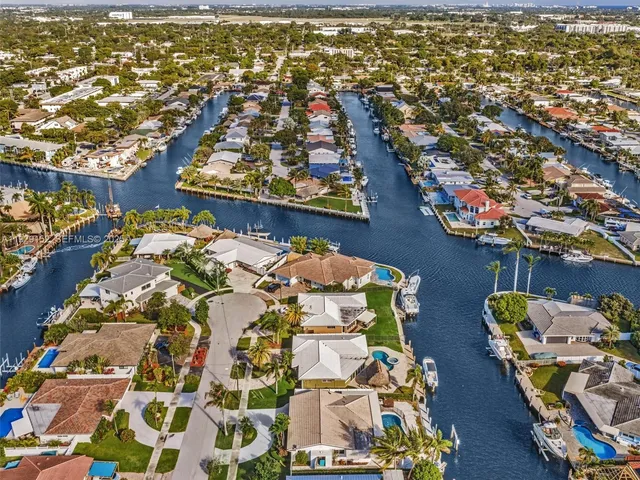 $6,950 | 440 Southeast 8th Avenue, Pompano Beach, FL 33060