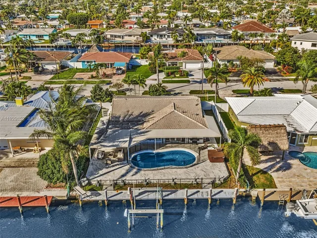 $6,950 | 440 Southeast 8th Avenue, Pompano Beach, FL 33060