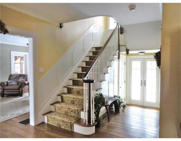 9 Gaskill Road Worcester, MA 01602 - Photo 3 of 27 Gallery Image 3