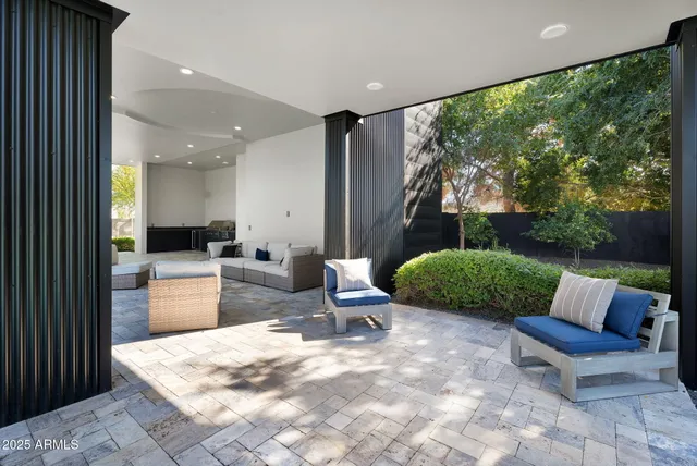 $3,000,000 | 5509 West Soft Wind Drive, Glendale, AZ 85310