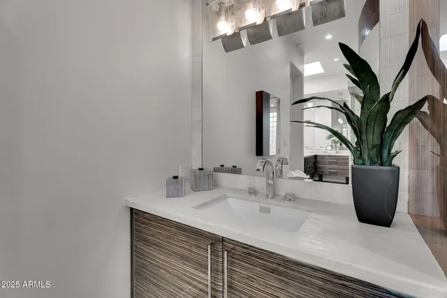 $3,000,000 | 5509 West Soft Wind Drive, Glendale, AZ 85310