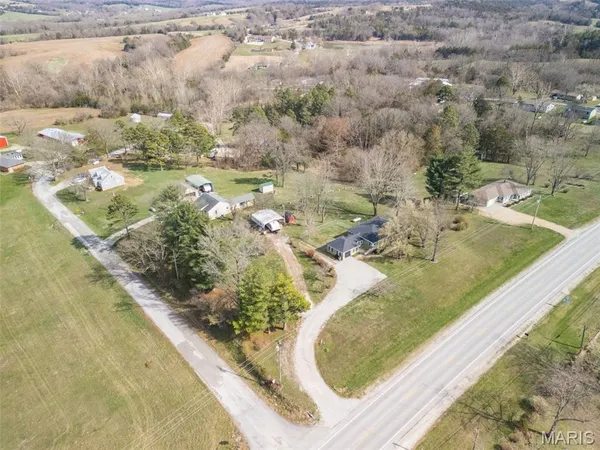 $334,900 | 8864 Highway 61, Ste. Genevieve, MO 63670