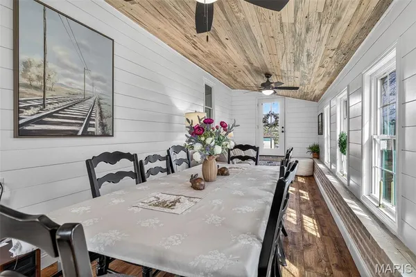 $334,900 | 8864 Highway 61, Ste. Genevieve, MO 63670