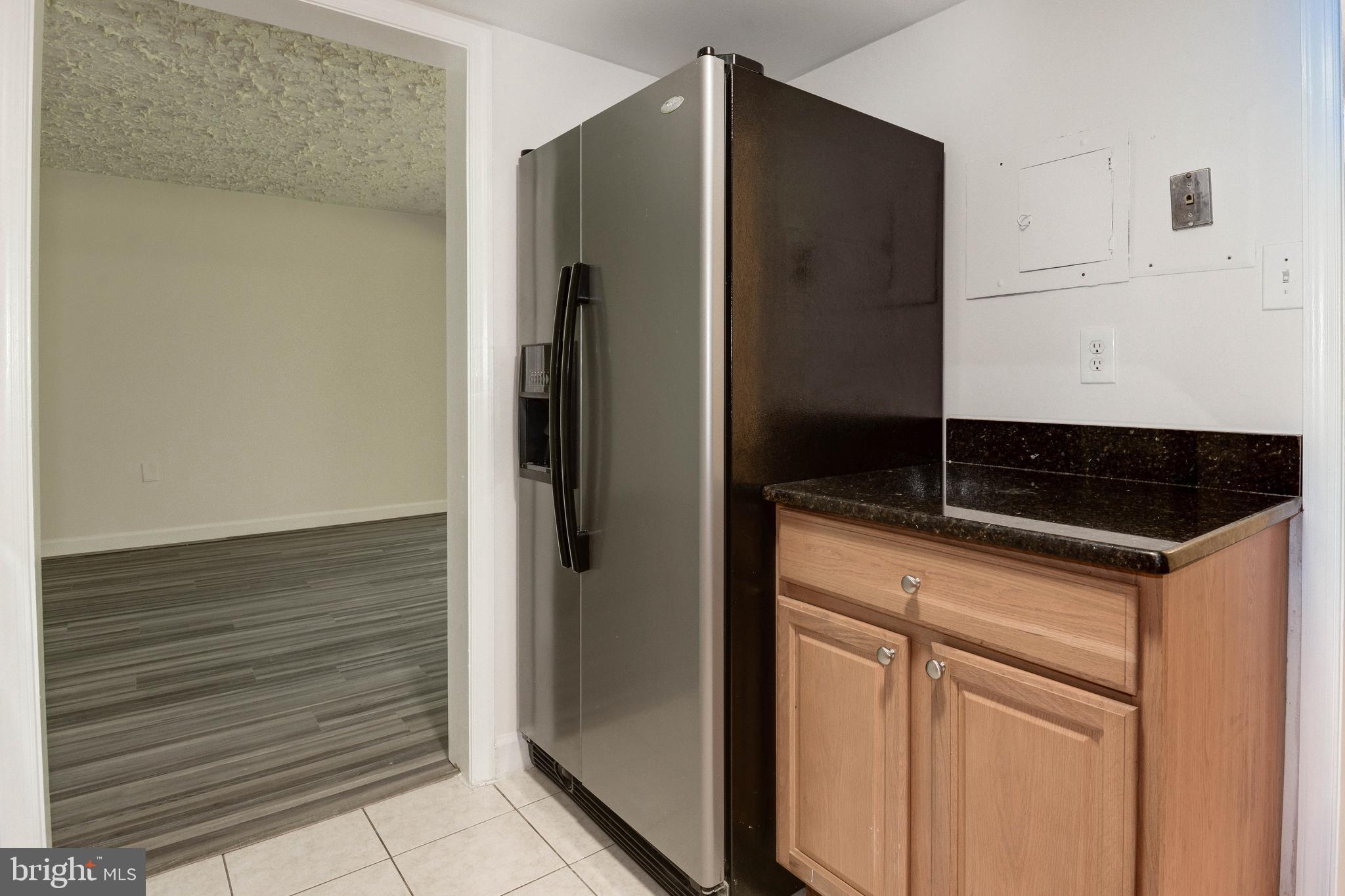 1411 Northgate Square, Unit 14111B Reston, VA 20190 - Photo 17 of 39 Double door refrigerator w/water dispenser