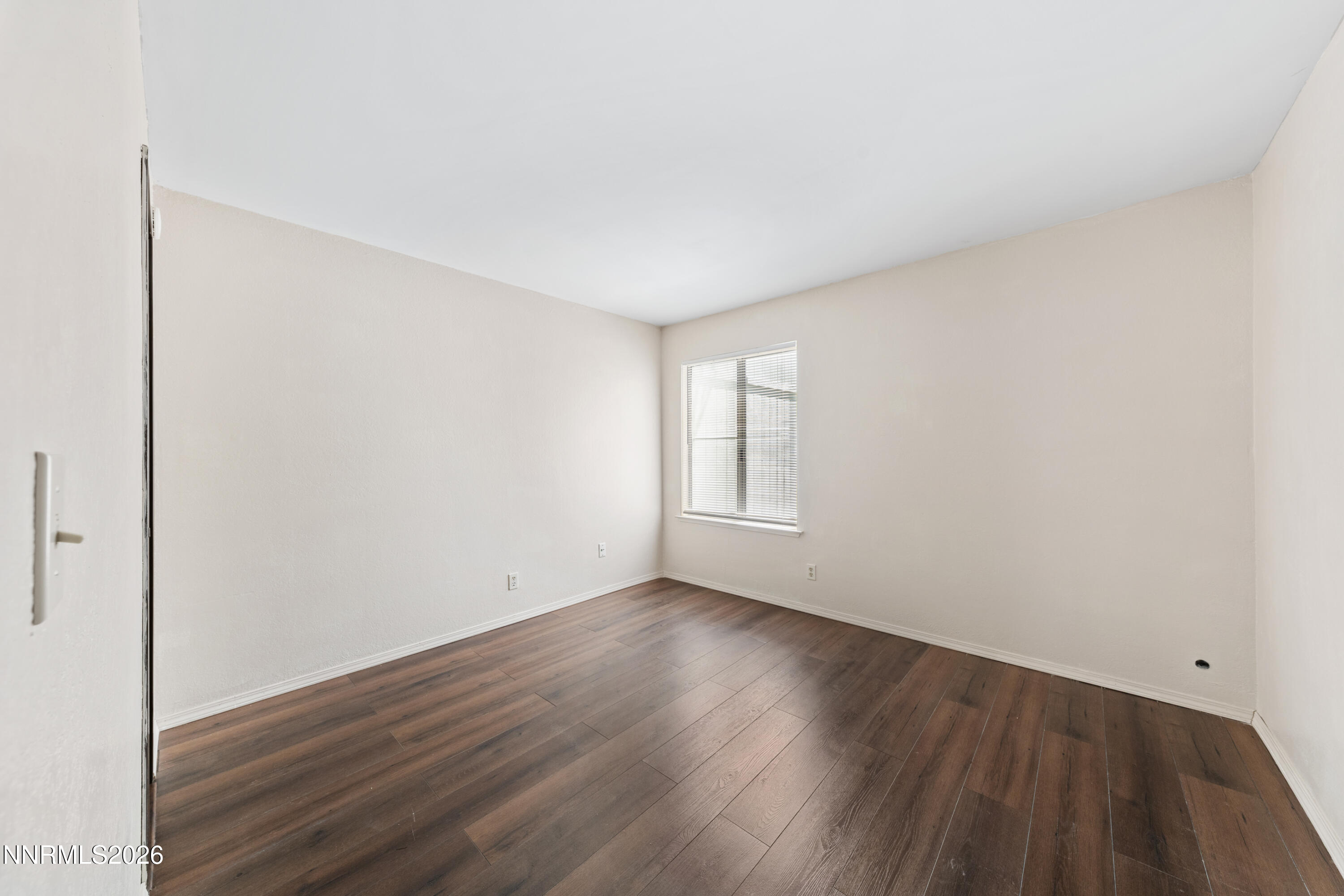 4602 Neil Road, Unit 61 Reno, NV 89502 - Photo 5 of 24 A7V07592