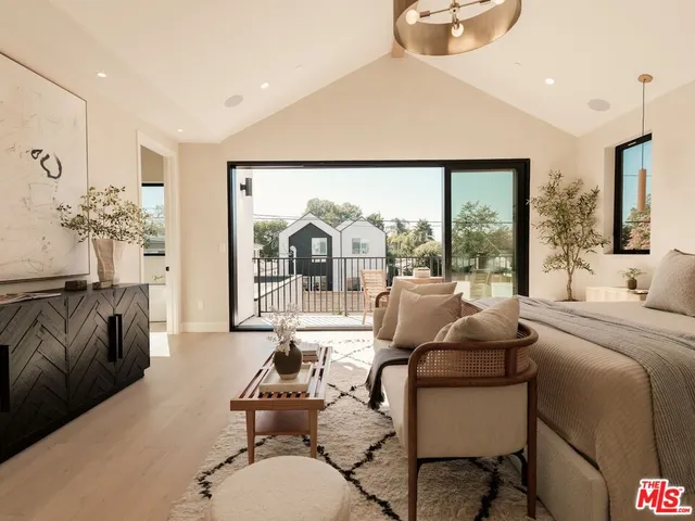 $3,995,000 | 3629 Rosewood Avenue, Los Angeles, CA 90066