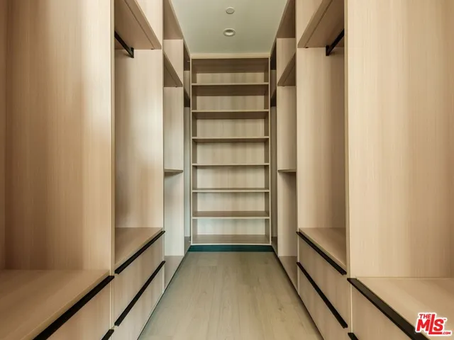 $3,995,000 | 3629 Rosewood Avenue, Los Angeles, CA 90066