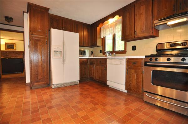 8 Trask Road Acton, MA 01720 - Photo 9 of 20 Gallery Image 9