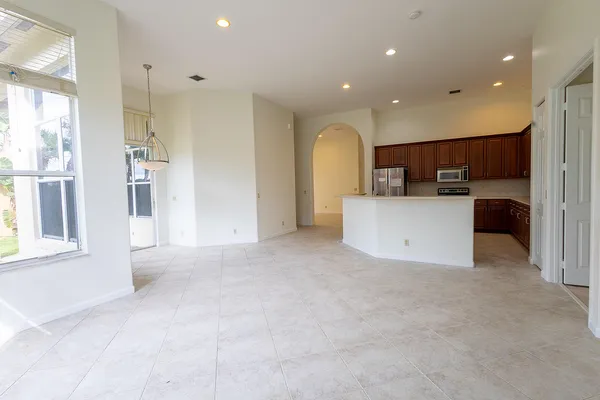 $3,800 | 6428 Garden Court, West Palm Beach, FL 33411