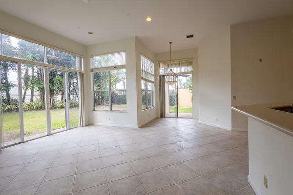 $3,800 | 6428 Garden Court, West Palm Beach, FL 33411
