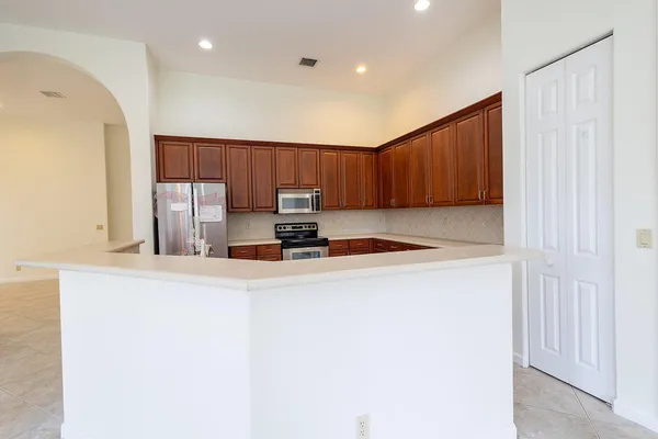 $3,800 | 6428 Garden Court, West Palm Beach, FL 33411