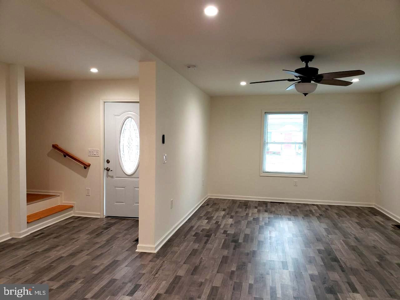 204 Park Avenue Ridgely, MD 21660 - Photo 15 of 52 Entry with LR on rt & stairs to upper level on lt