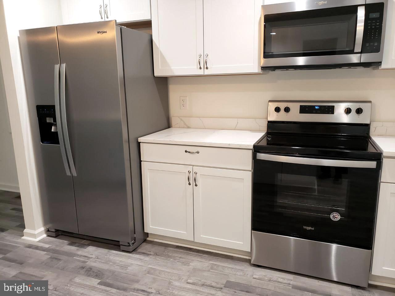 204 Park Avenue Ridgely, MD 21660 - Photo 18 of 52 Stainless steel Whirlpool appliances
