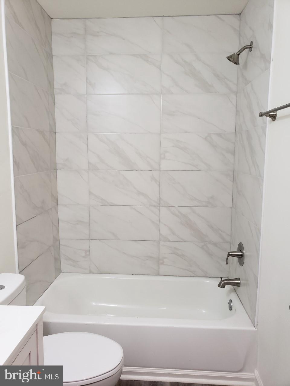 204 Park Avenue Ridgely, MD 21660 - Photo 31 of 52 Full bath on first floor