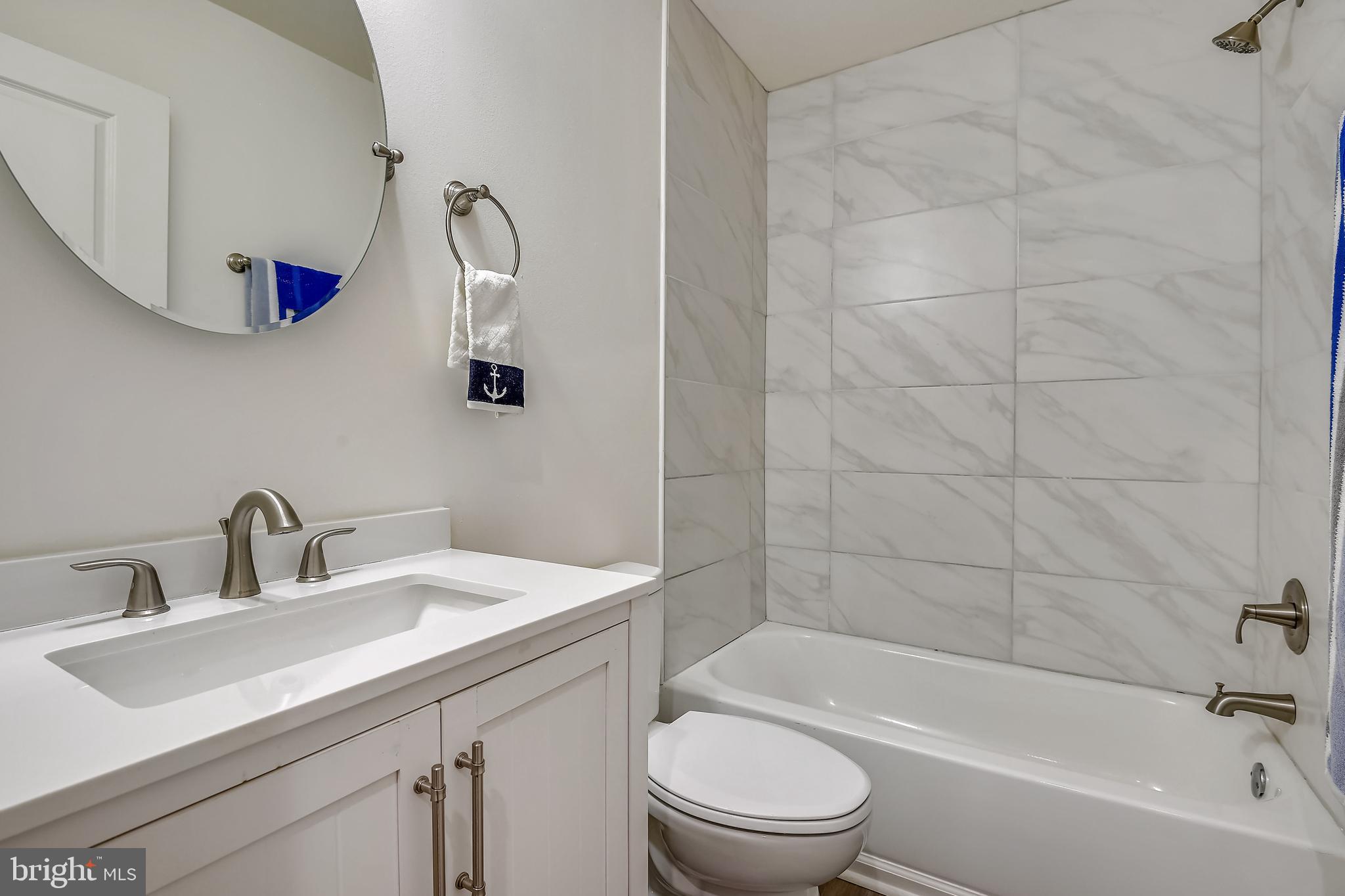 204 Park Avenue Ridgely, MD 21660 - Photo 32 of 52 Full bath on main level