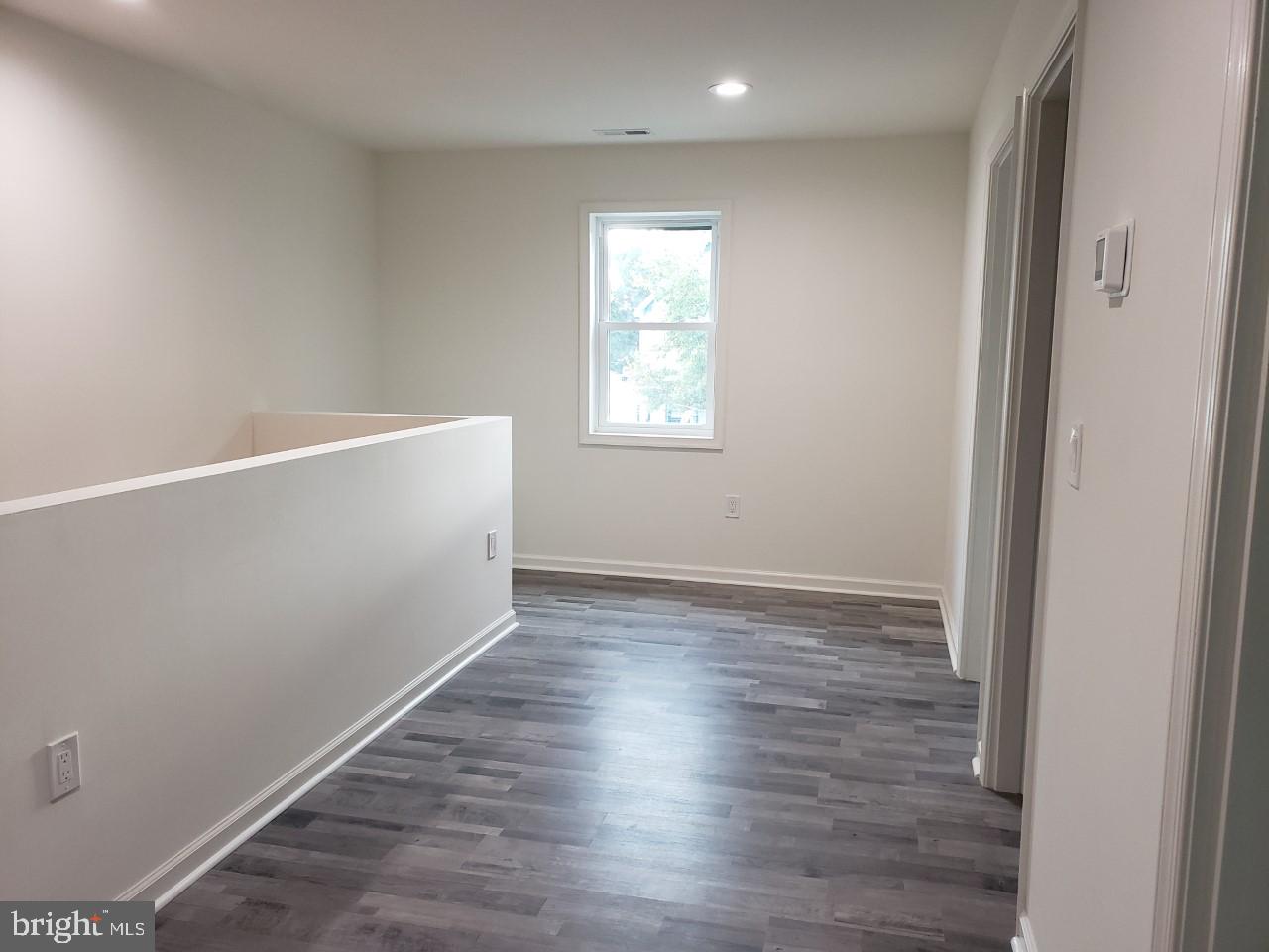 204 Park Avenue Ridgely, MD 21660 - Photo 40 of 52 Large/roomy common area upstairs