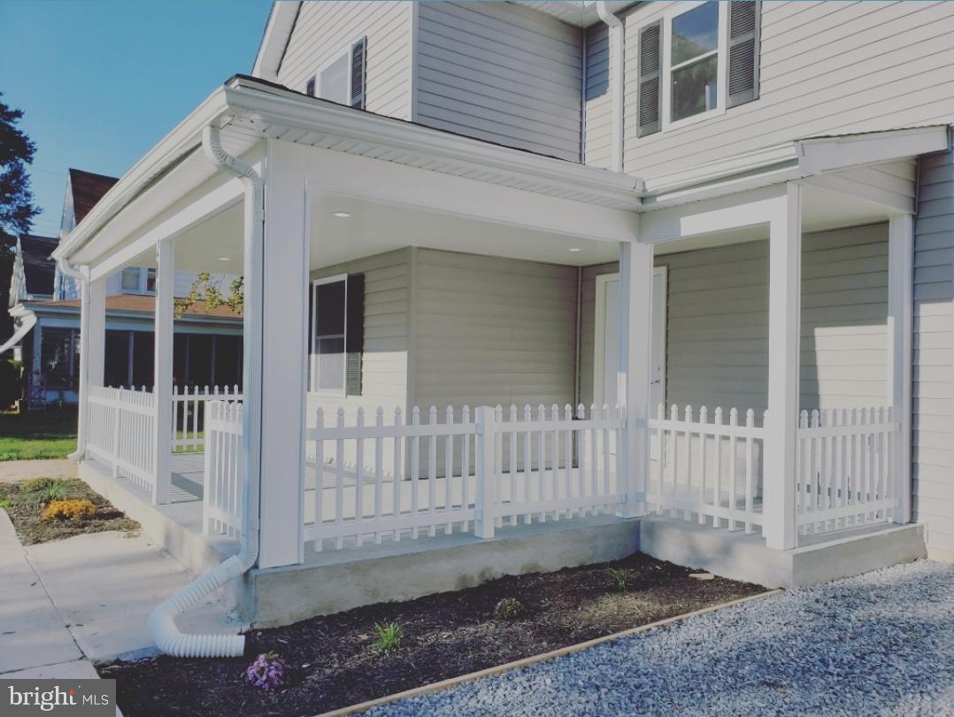 204 Park Avenue Ridgely, MD 21660 - Photo 6 of 52 Front side of roomy porch