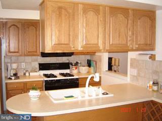 7429 Hill Road Philadelphia, PA 19128 - Photo 2 of 6 Gallery Image 2