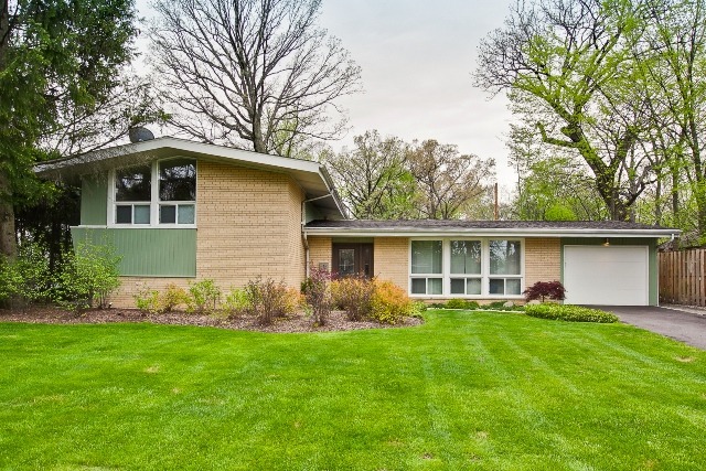 346 Ridge Road Highland Park, IL 60035 - Photo 1 of 25