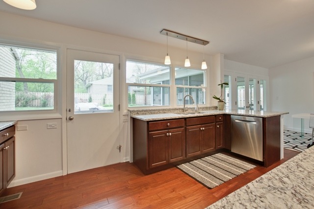 346 Ridge Road Highland Park, IL 60035 - Photo 7 of 25