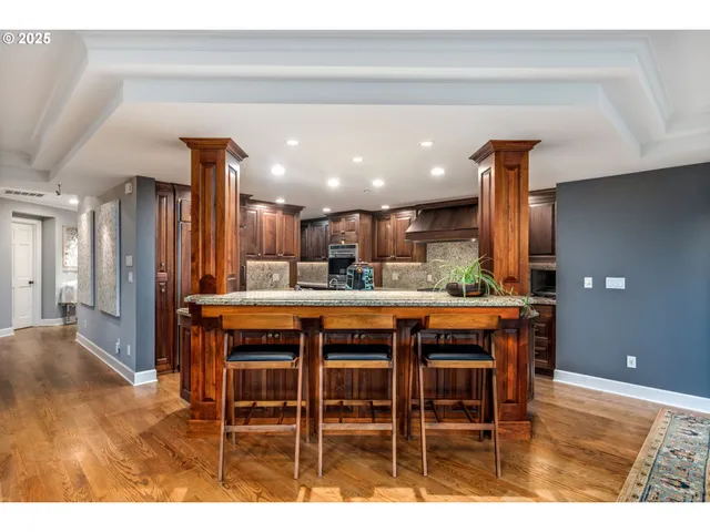 $1,810,500 | 5511 Southeast Scenic Lane, Unit 200, Vancouver, WA 98661