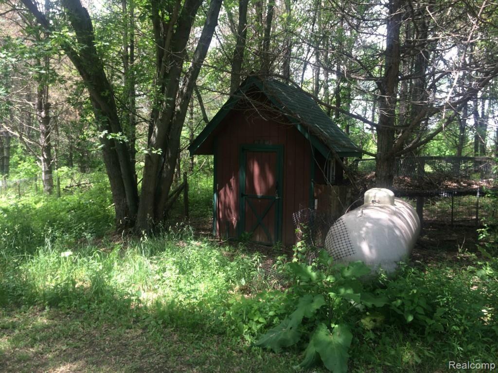 7845 Graham Road Jeddo, MI 48032 - Photo 4 of 28