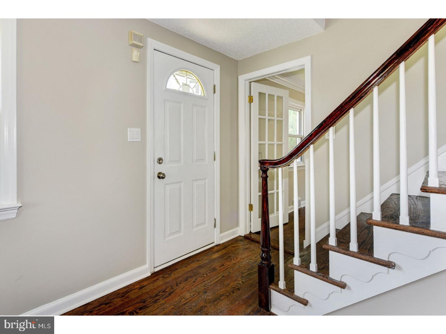203 Kuser Road Hamilton, NJ 08619 - Photo 3 of 25