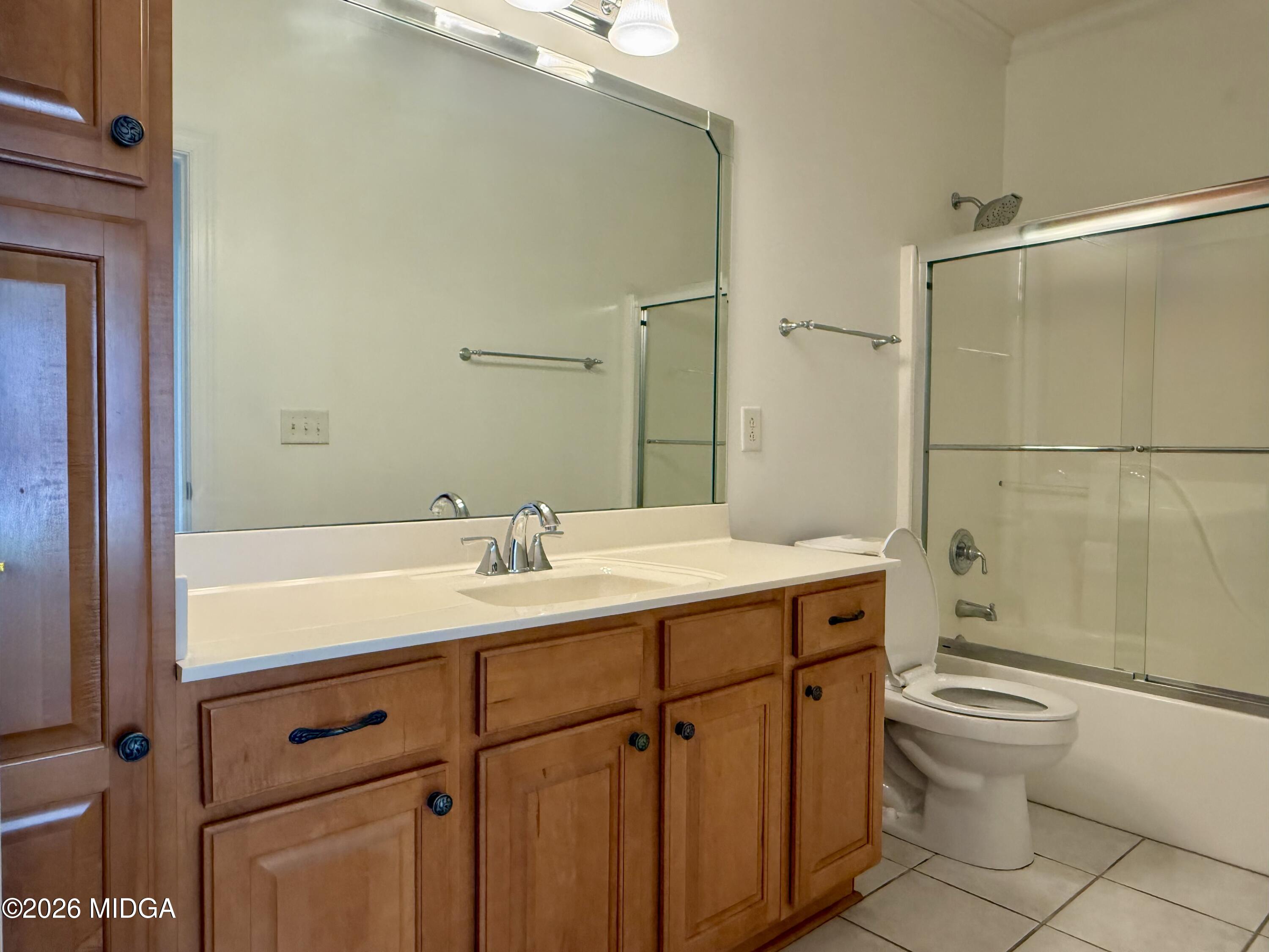 106 High Ridge Drive Macon, GA 31220 - Photo 16 of 17 Hall Bath