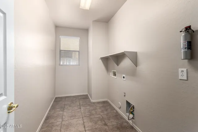 a view of a hallway with closet