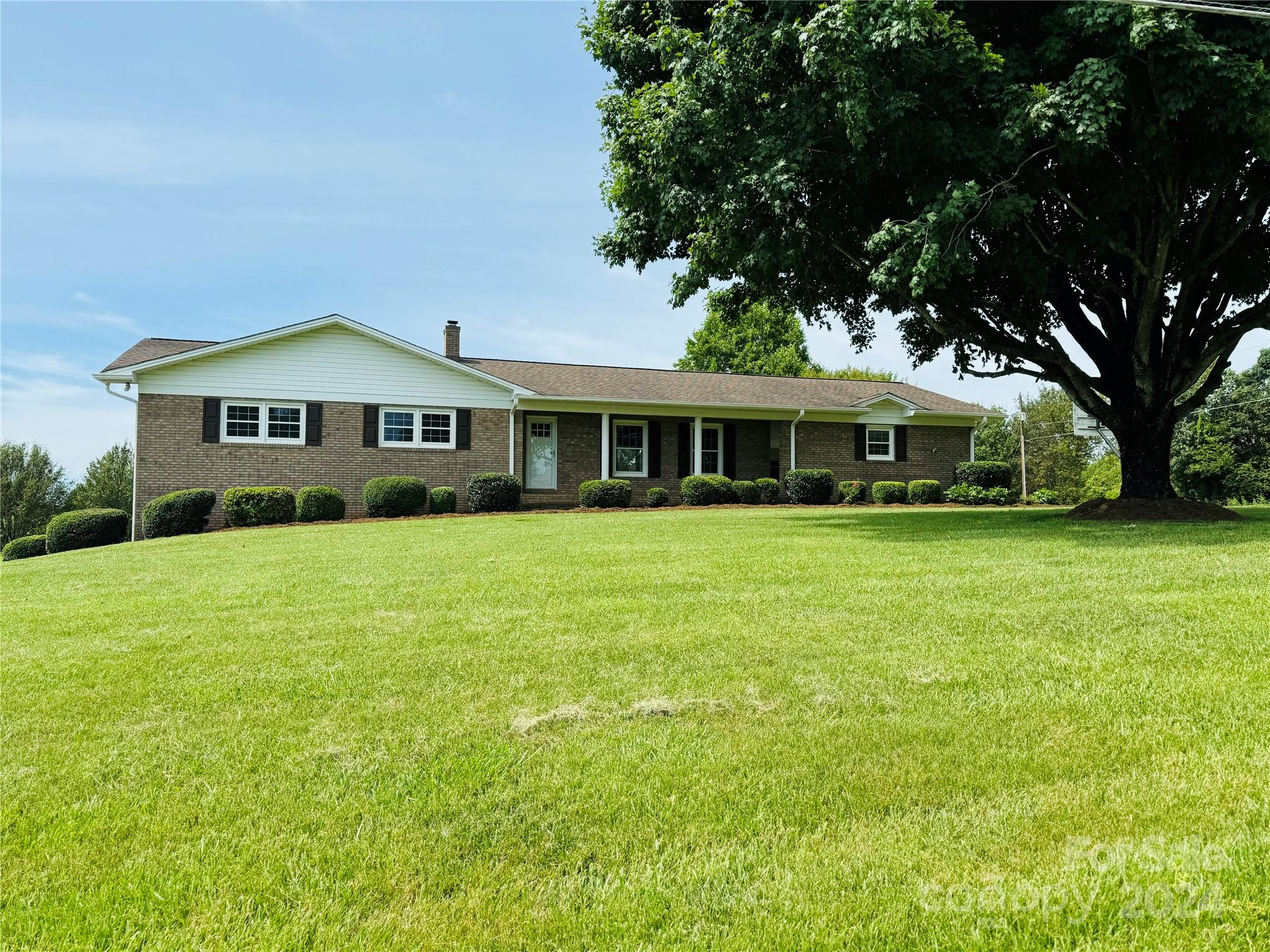 1790 Sain Road Hickory, NC 28602 - Photo 1 of 28 Gallery Image 1