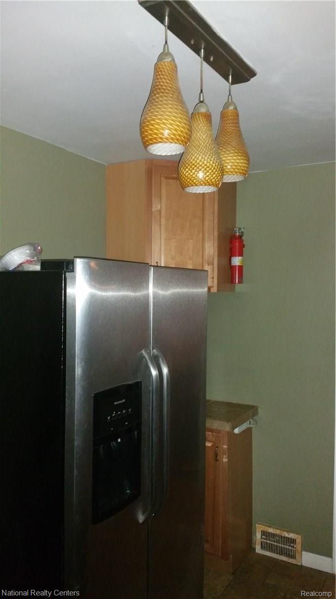 13580 Ashton Road Detroit, MI 48223 - Photo 23 of 26 STAINLESS STEEL REFRIGERATOR
