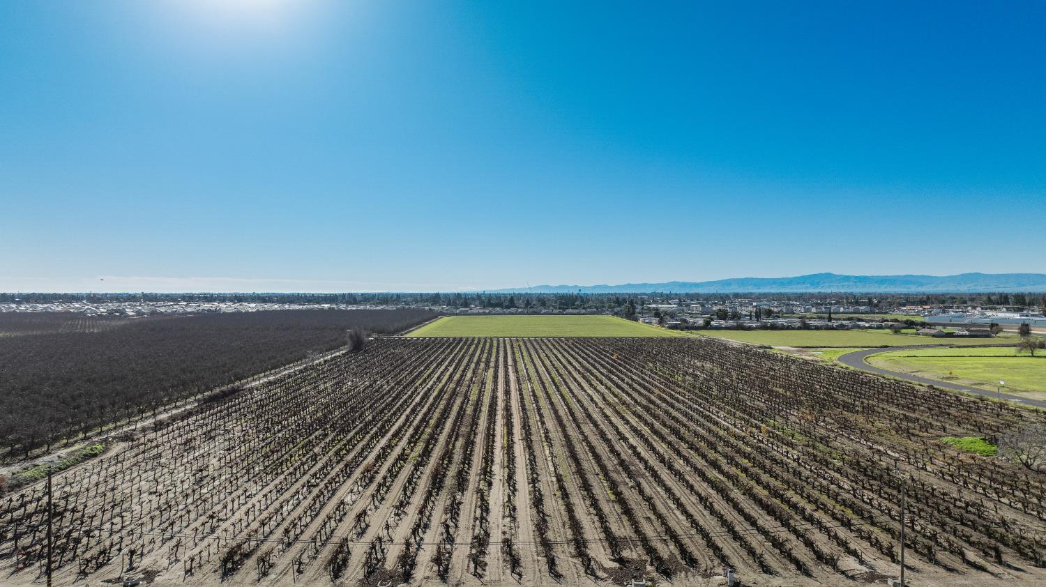 6288 East Lathrop Road Manteca, CA 95336 - Photo 14 of 16 a view of an ocean from a balcony