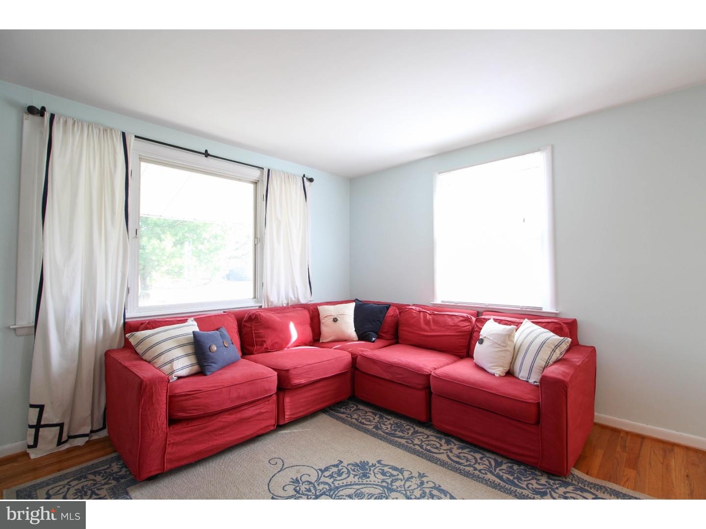 713 Unionville Road Kennett Square, PA 19348 - Photo 3 of 22 Living Room