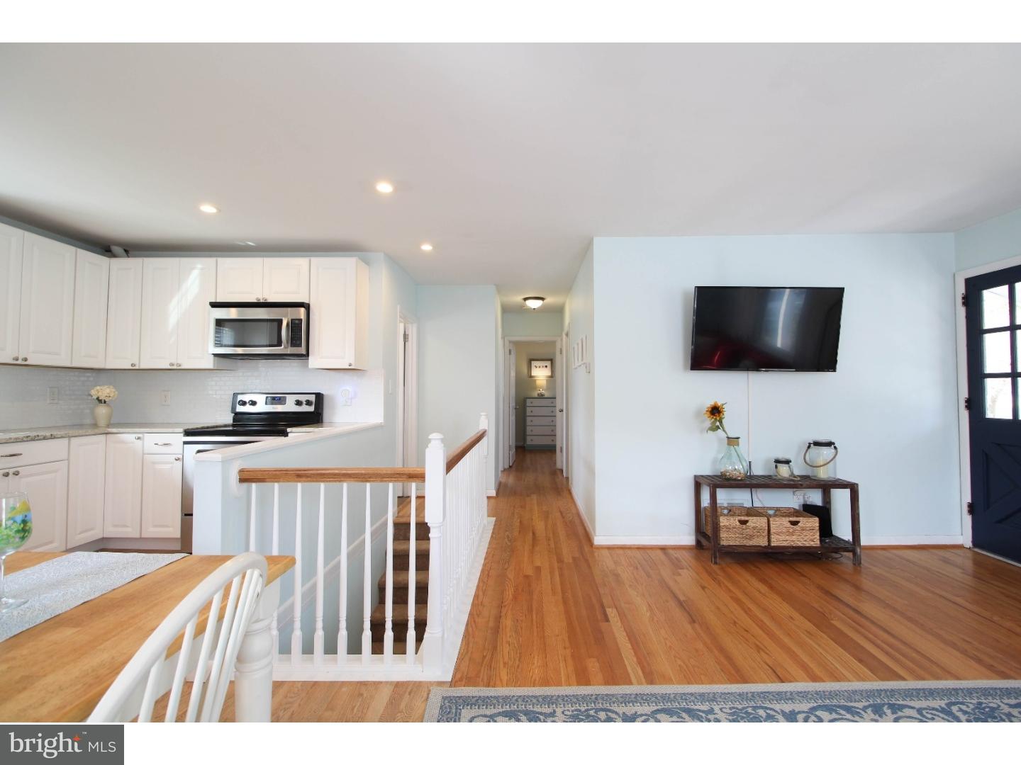 713 Unionville Road Kennett Square, PA 19348 - Photo 8 of 22 Hallway