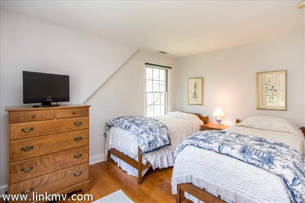 70 Marthas Road Edgartown, MA 02539 - Photo 26 of 36 http://d1qzqeyxiitrap.cloudfront.net/photos/36708/600/0a448066.jpg