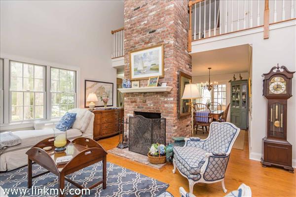 70 Marthas Road Edgartown, MA 02539 - Photo 6 of 36 http://d1qzqeyxiitrap.cloudfront.net/photos/36708/600/cb645ee6.jpg